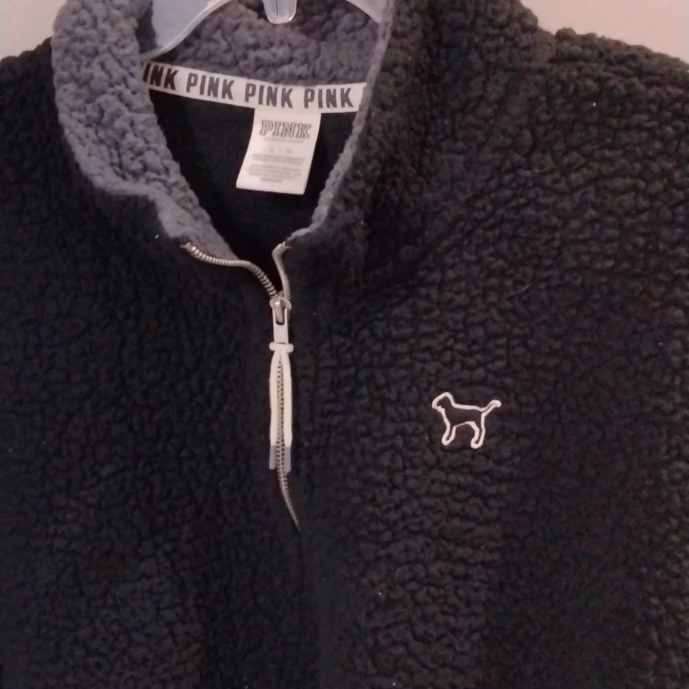 Pink Victoria Secret pullover - Picture 4 of 4